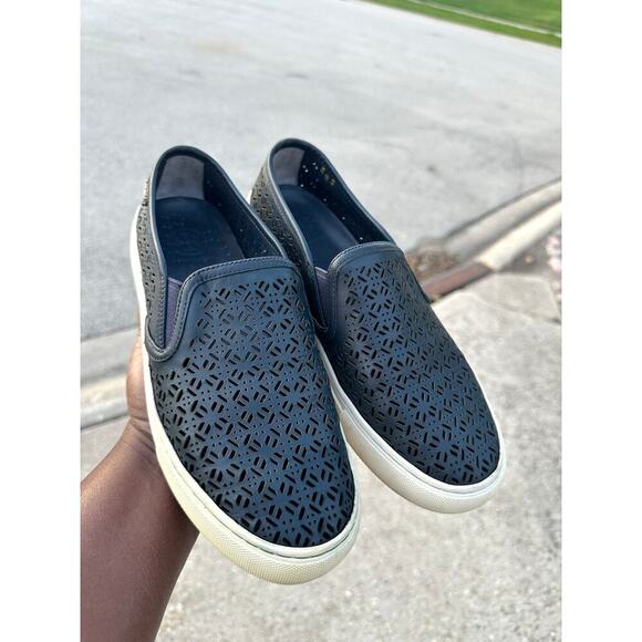 Tory Burch Women’s Lennon Laser Cut Perforated‎ Slip On Sneakers Size 8 Blue - Picture 14 of 17